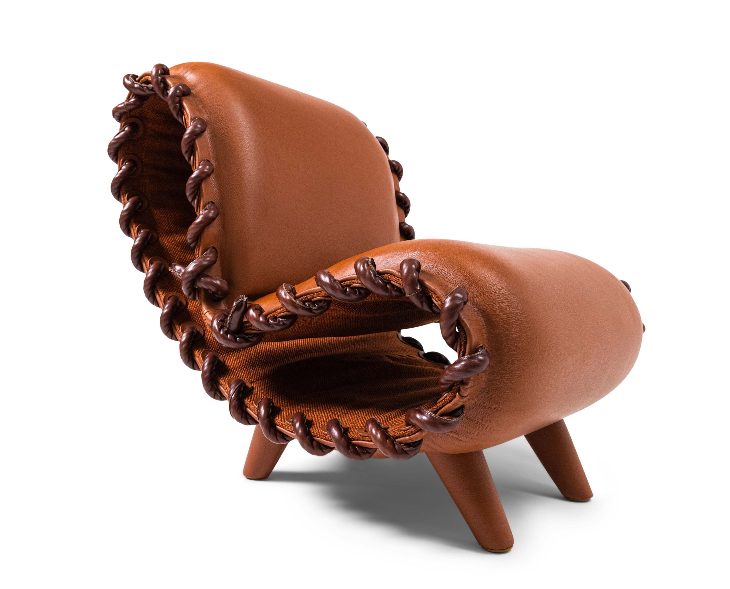Gaar Havan - brown lounge chair